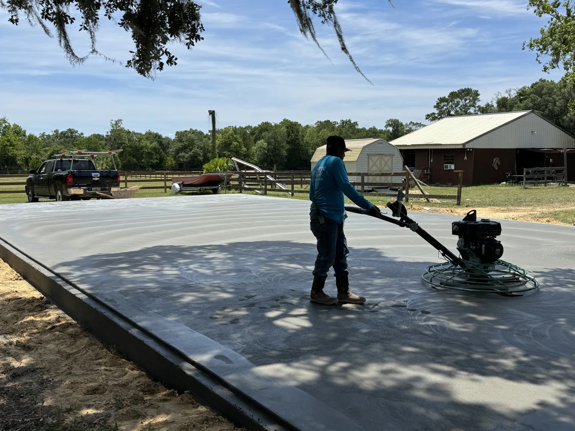 Professional concrete finishing in Tampa Bay